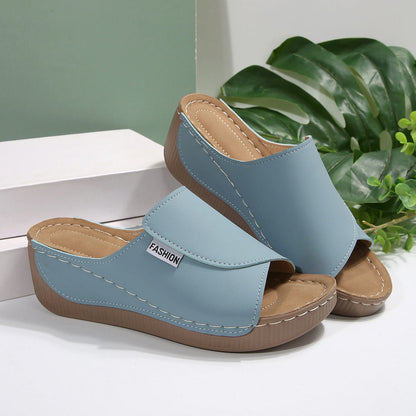 Sandales compensées femme – Bout ouvert – Enfilage facile – Semelle confort rembourrée