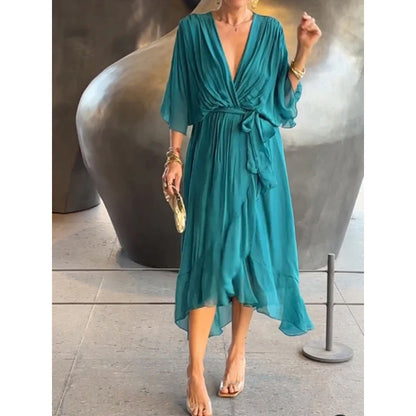 Robe longue femme – Tissu fluide – Manches chauve-souris – Taille nouée – Ourlet asymétrique
