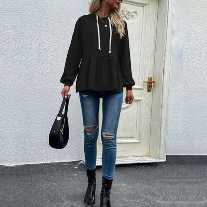 Women's hooded sweatshirt – Loose fit – Ruffle detail – Drawstring collar – Soft knit