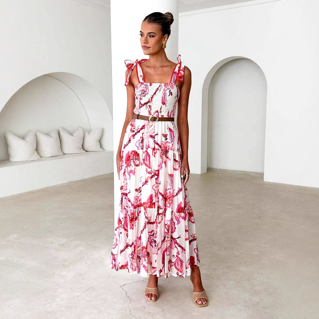 Robe longue femme – Bretelles réglables – Buste smocké – Jupe fluide à volants – Imprimé fleuri