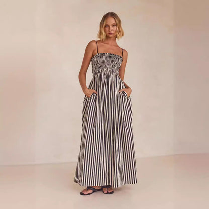 Robe femme à bretelles fines – Tissu respirant – Haut froncé – Jupe longue évasée – Poches intégrées