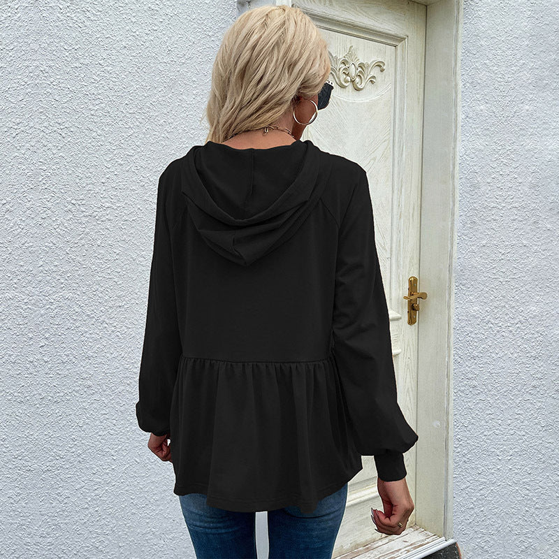 Women's hooded sweatshirt – Loose fit – Ruffle detail – Drawstring collar – Soft knit