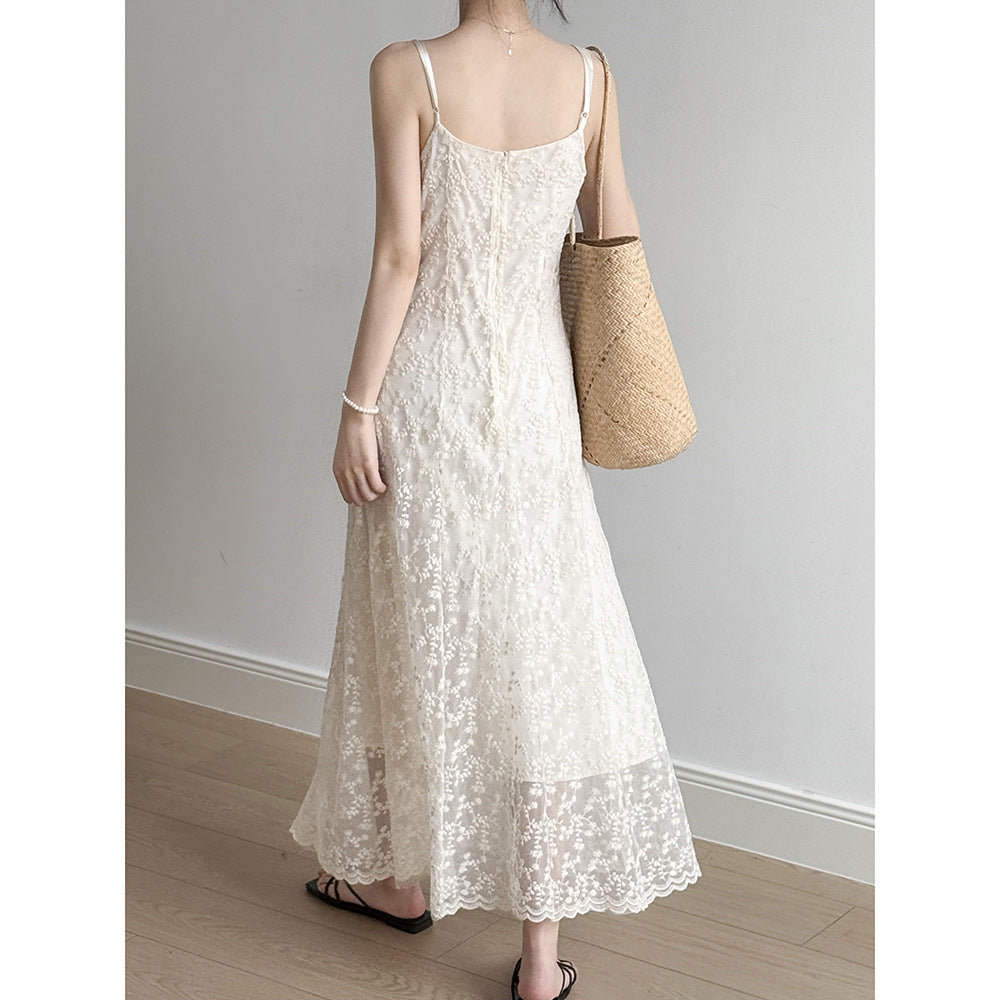 Robe longue femme – Coupe moulante – Dentelle brodée florale – Bretelles fines