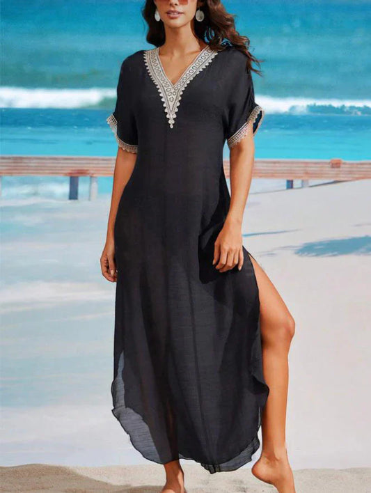 Robe longue femme – Coupe fluide – Col V – Détails brodés – Fente latérale