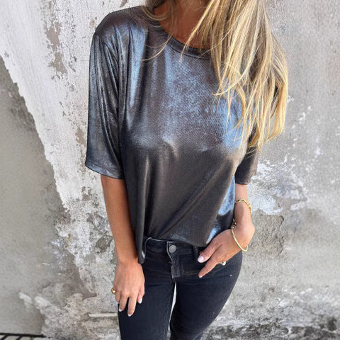 Blouse femme – Coupe décontractée – Tissu fluide brillant – Manches courtes – Col rond