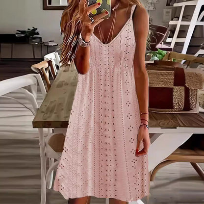 Mini robe pour femmes – Broderie élégante – Col en V – Bretelles fines