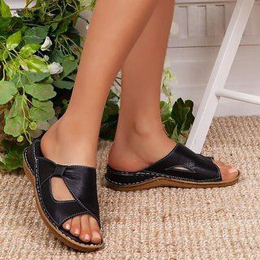 Sandales compensées femme – Bout ouvert – Dessus ajouré – Semelle confort – Enfilage facile