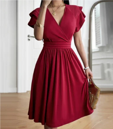 Robe midi femme – Tissu fluide respirant – Manches papillon – Coupe évasée élégante