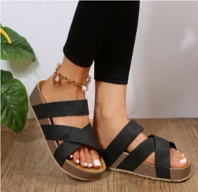 Sandales femme – Bout ouvert – Brides tressées effet reptile – Semelle épaisse confort