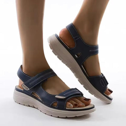 Sandales femme – Bout ouvert – Semelle plate – Brides réglables – Confort quotidien
