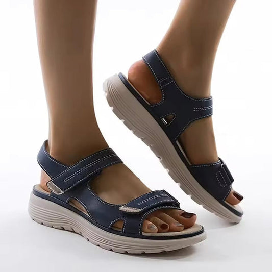 Sandales femme – Bout ouvert – Semelle plate – Brides réglables – Confort quotidien