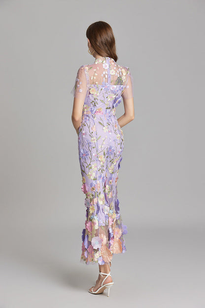 Robe longue femme – Tissu mesh brodé – Coupe ajustée – Col montant transparent
