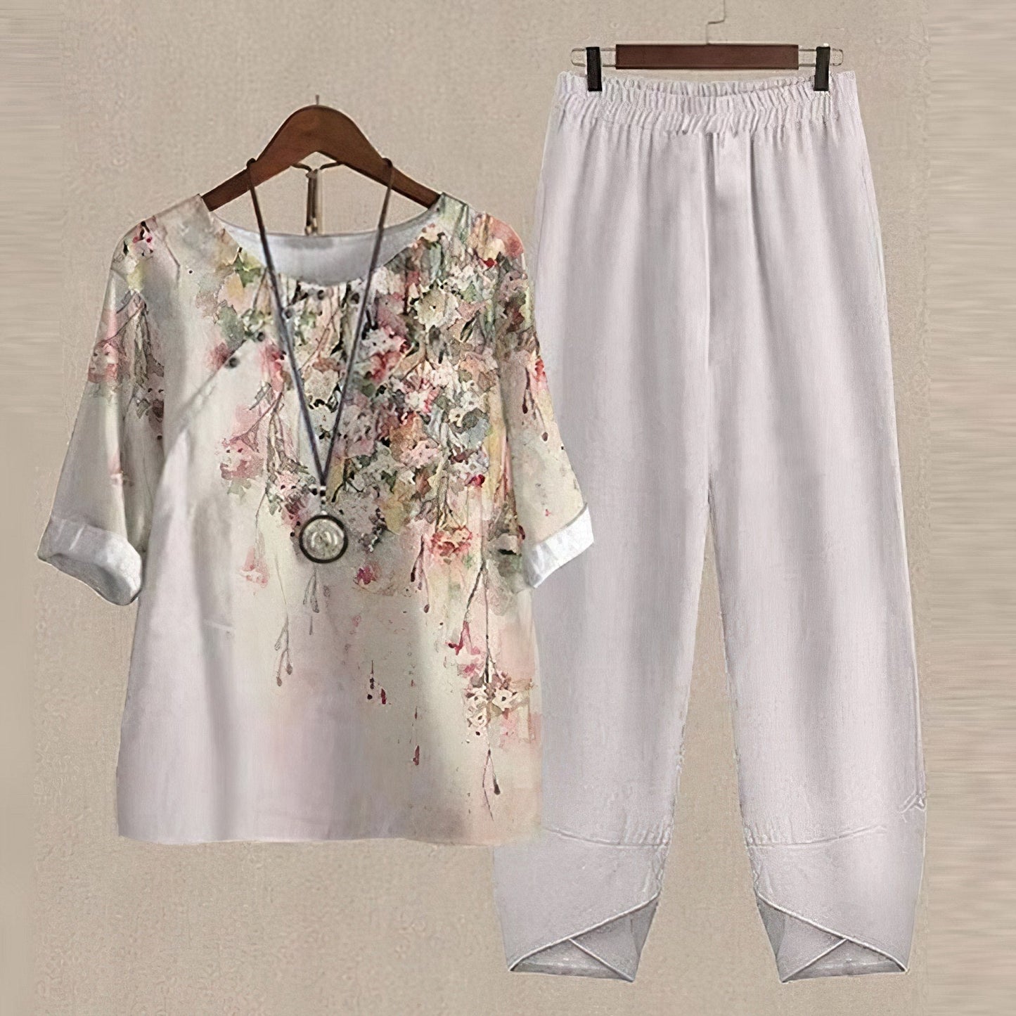 Ensemble Femme – Haut Manches Courtes Imprimé Papillons – Pantalon Large Taille Élastique – Coupe Décontractée – Tissu Respirant
