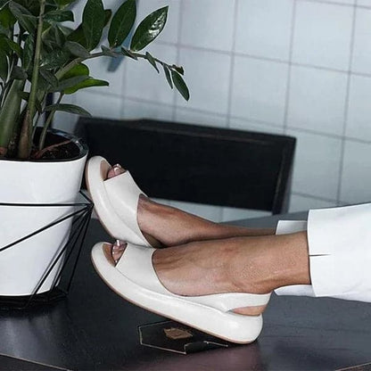 Sandales femme – Bout ouvert – Semelle plate – Design minimaliste – Confort quotidien
