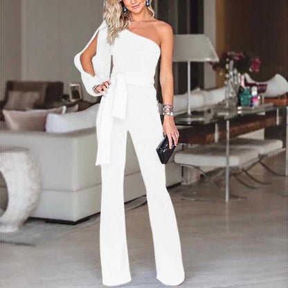 Combinaison femme – Coupe ajustée – Épaule unique – Taille ceinturée – Jambe évasée