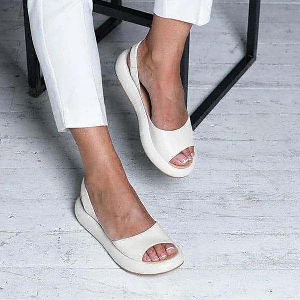 Sandales femme – Bout ouvert – Semelle plate – Design minimaliste – Confort quotidien