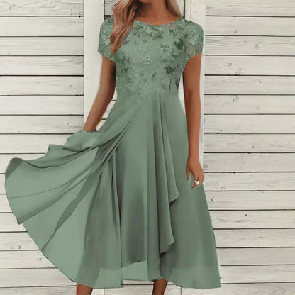 Robe fluide élégante en A pour femme avec superposition de dentelle florale