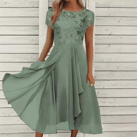 Robe fluide élégante en A pour femme avec superposition de dentelle florale
