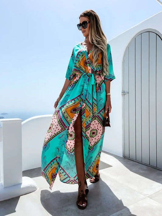 Robe longue femme – Coupe fluide – Motif ethnique – Col en V – Manches mi-longues – Taille nouée