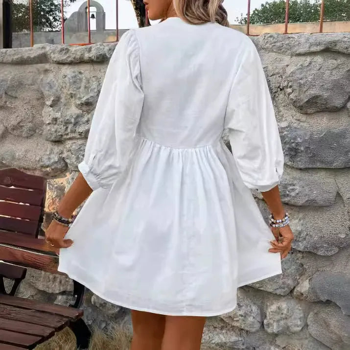 Robe femme – Coupe évasée – Coton – Détail dentelle – Col haut – Manches bouffantes