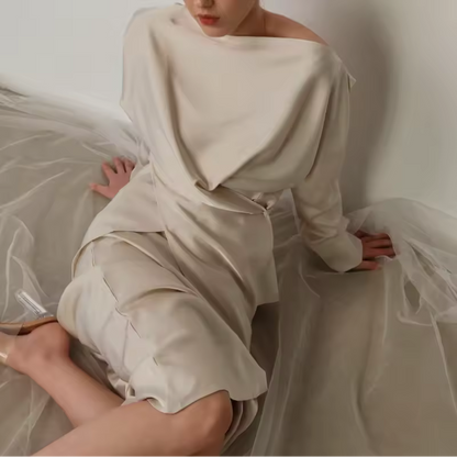 Ensemble femme jupe midi droite – haut manches longues drapé – finition satinée