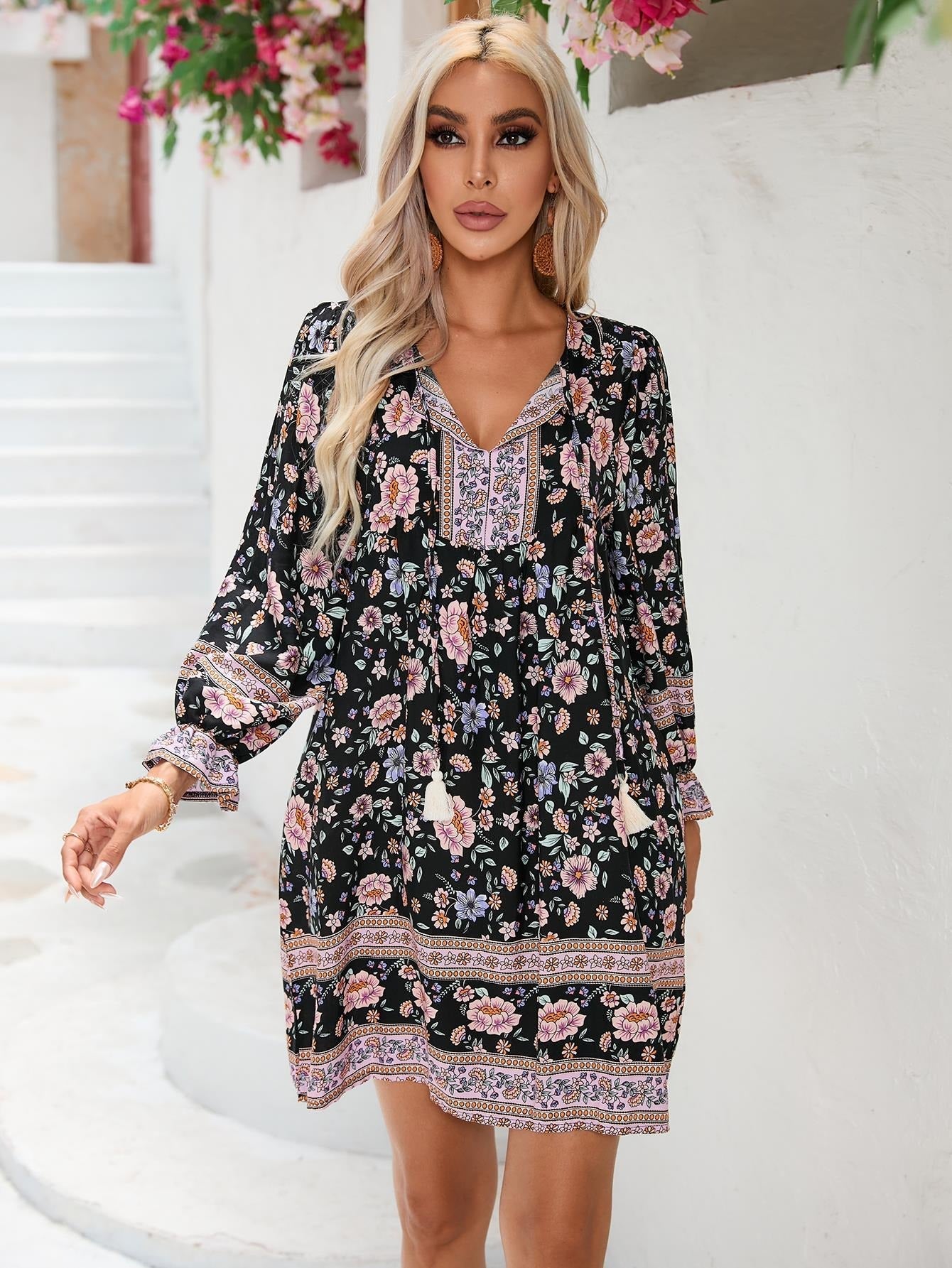 Robe femme – Coupe évasée – Coton – Manches longues – Col en V fleuri