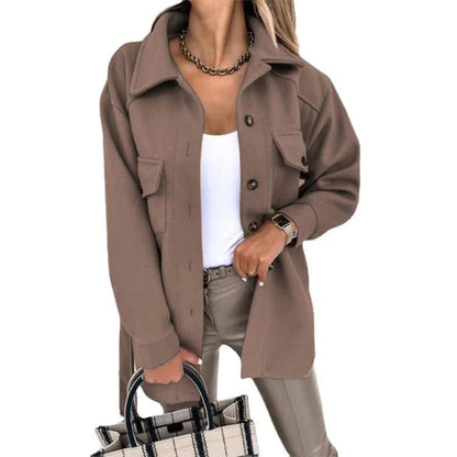 Veste coupe-vent femme – Coupe oversize – Longueur hanches – Poches à rabat – Col structuré