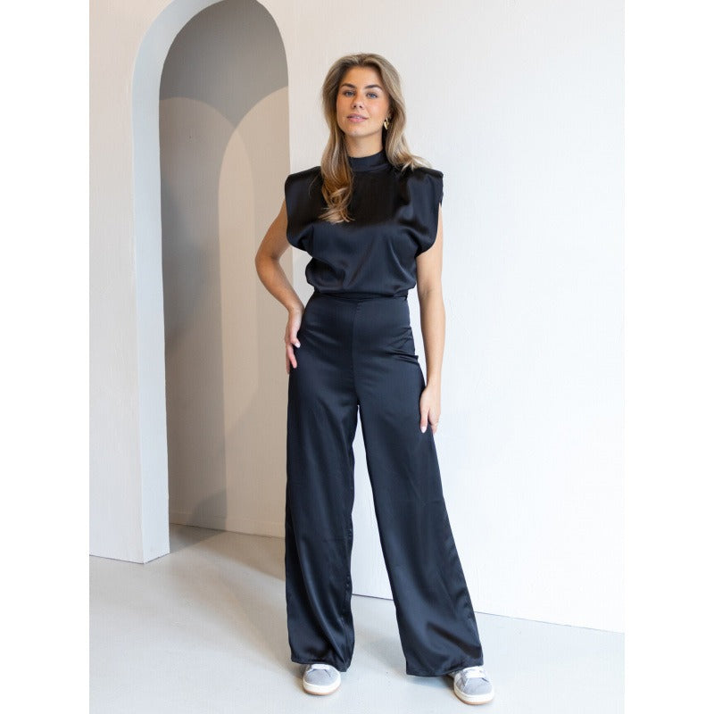 Combinaison femme – Satiné – Sans manches – Dos nu – Col montant – Jambes larges