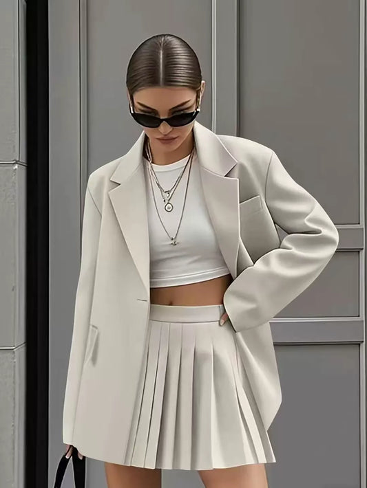Ensemble tailleur jupe plissée femme – Blazer coupe décontractée – Mini taille haute – Poches à rabat