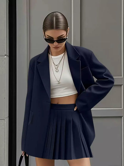 Ensemble tailleur jupe plissée femme – Blazer coupe décontractée – Mini taille haute – Poches à rabat