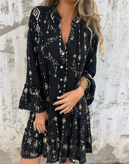 Robe femme – Coupe évasée – Manches cloche en dentelle – Ourlet à volants – Détails métalliques