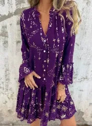 Robe femme – Coupe évasée – Manches cloche en dentelle – Ourlet à volants – Détails métalliques