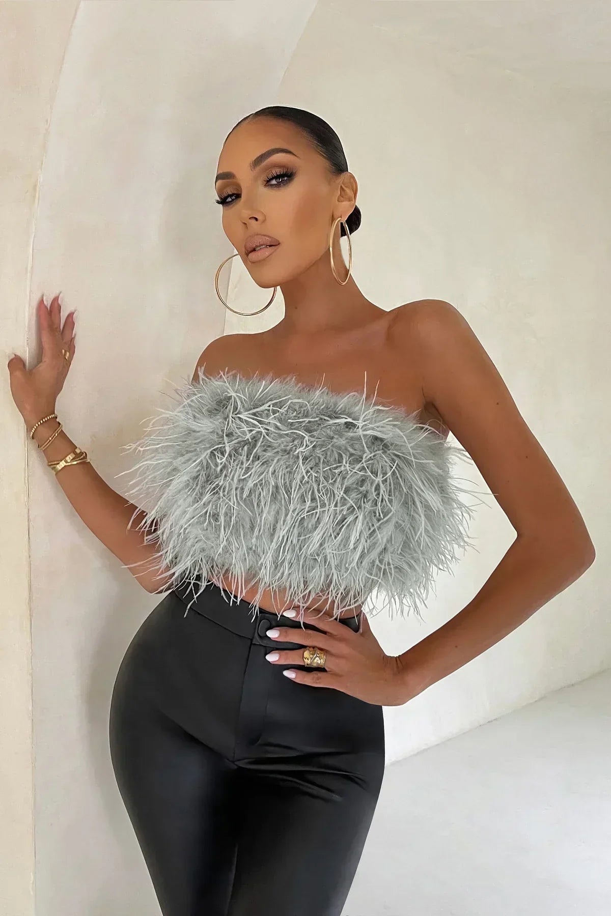 Top sans bretelles pour femmes – Coupe ajustée – Texture effet plumes – Style court élégant